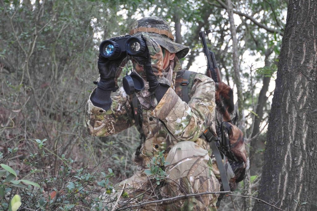 Raubtier Mensch. Bild von Michel Jaravanaia auf Pixabay